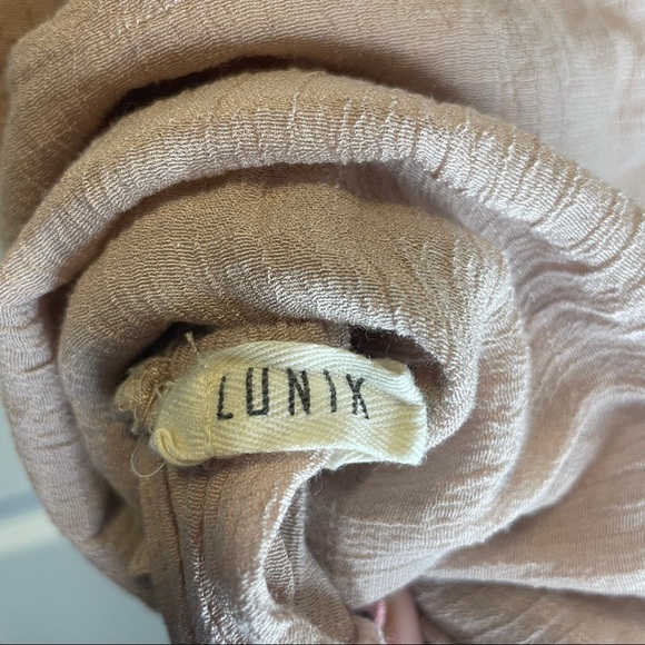 Taupe Tank - Picture 8 of 11